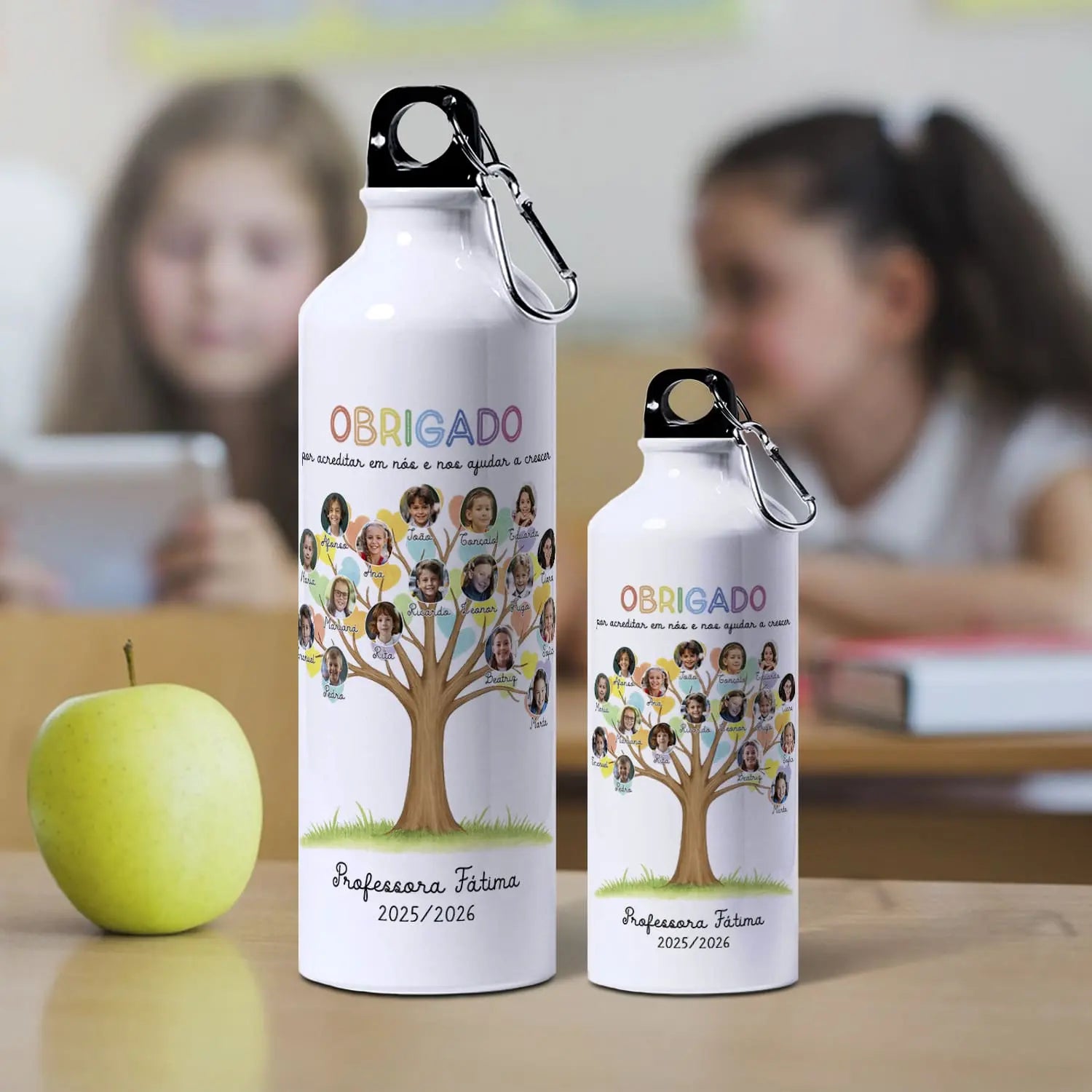 garrafa personalizada com nome da professora, nomes e fotografias dos alunos