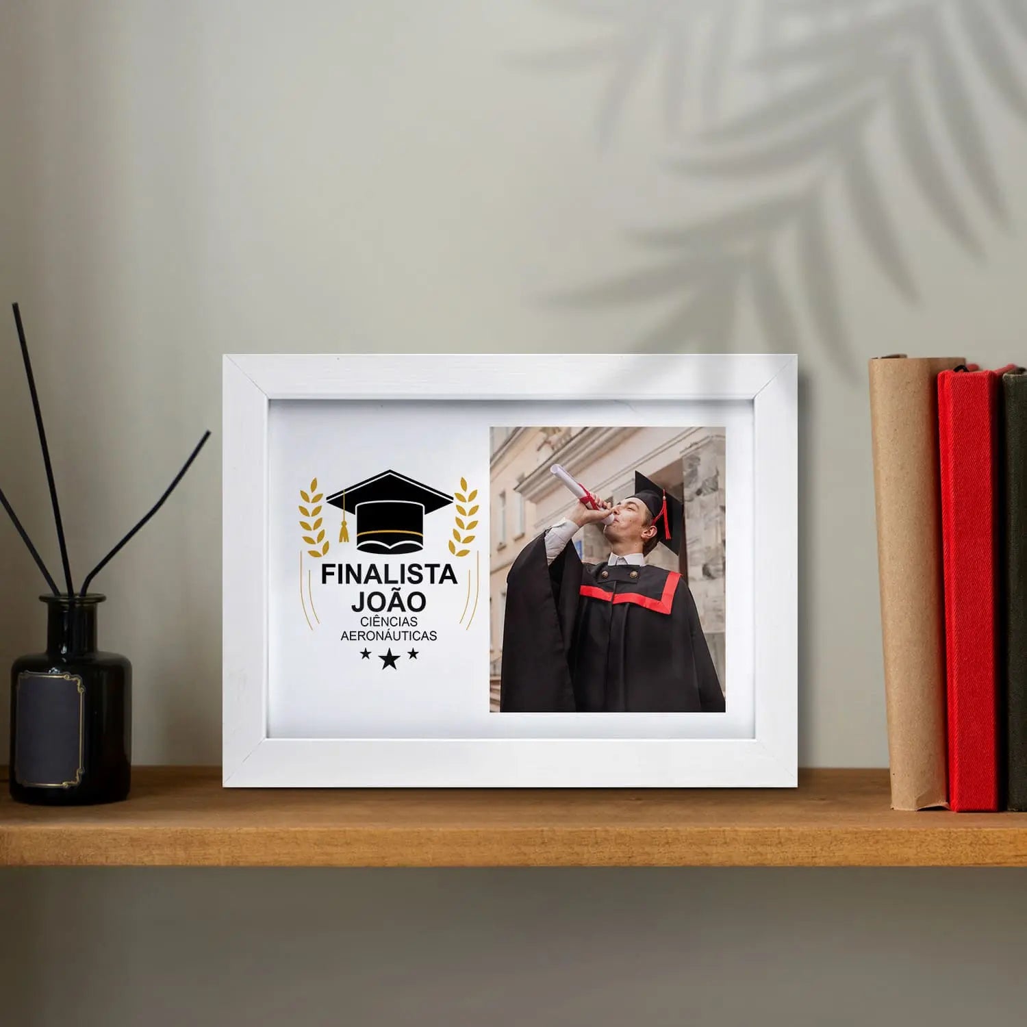moldura personalizada para finalista com nome, curso ou ano escolar e fotografia