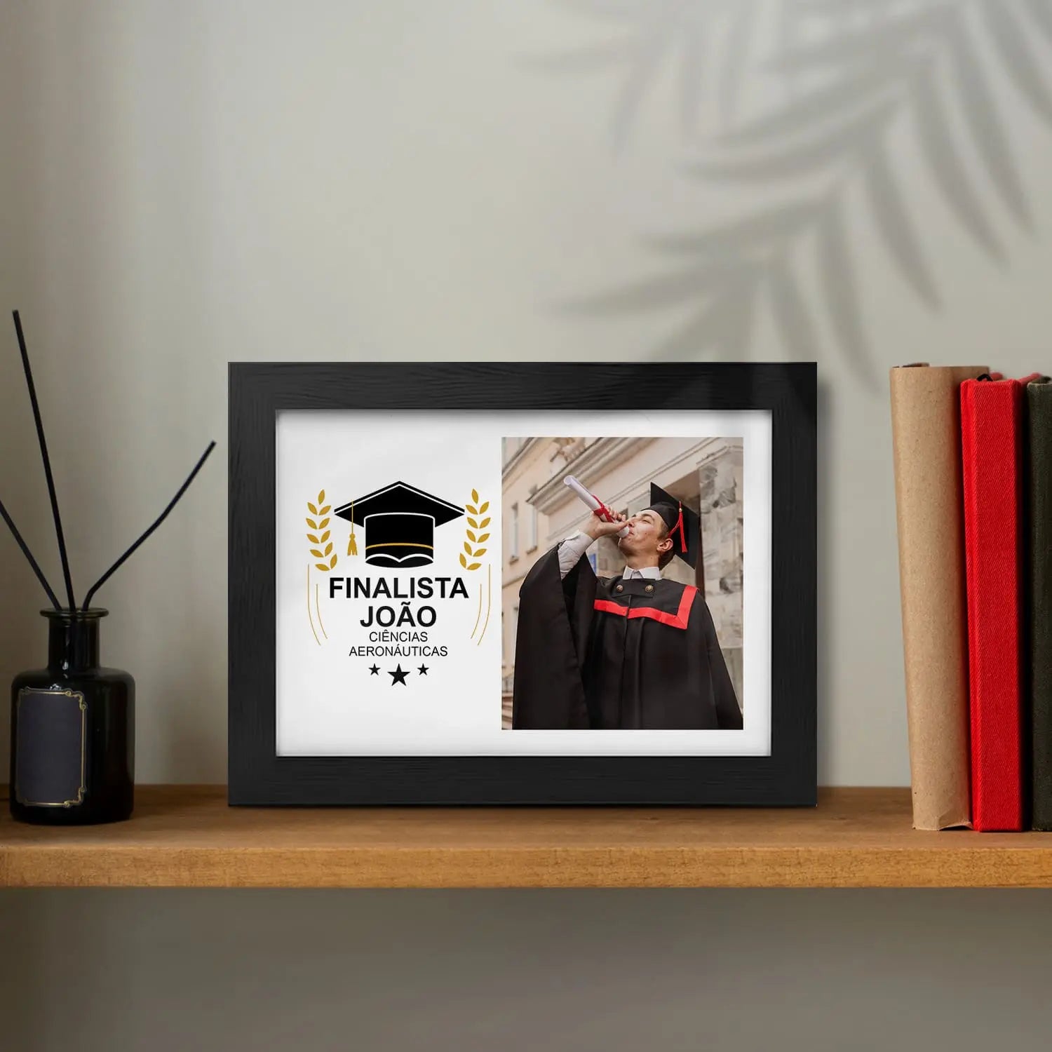 moldura personalizada para finalista com nome, curso ou ano escolar e fotografia