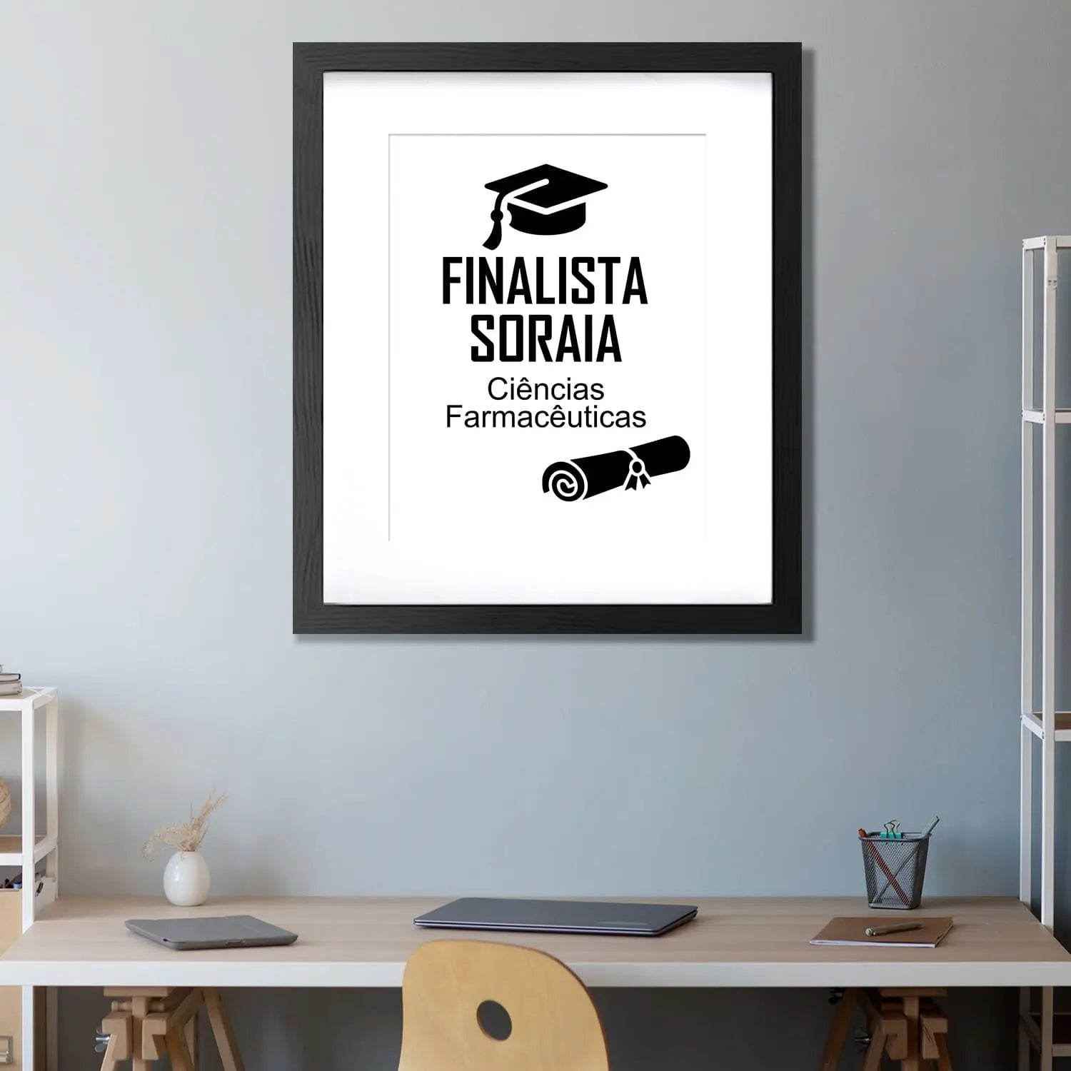 Quadro personalizado para finalista com nome e curso ou ano escolar — 9.º e 12.º anos ou universidade. 