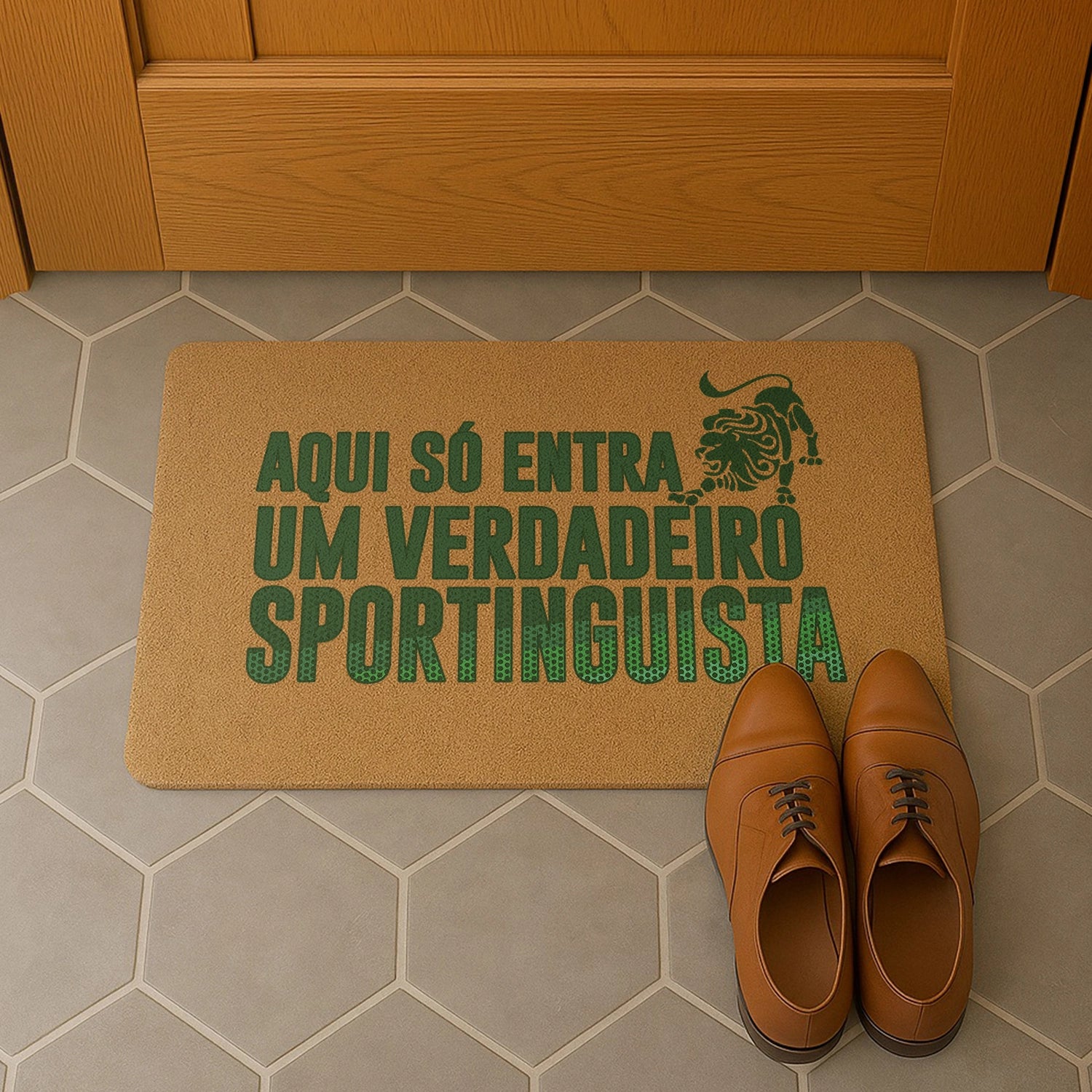 Tapete de entrada personalizado. Superfície de fibra sintética. Base de borracha preta antiderrapante. 40x60 cm.