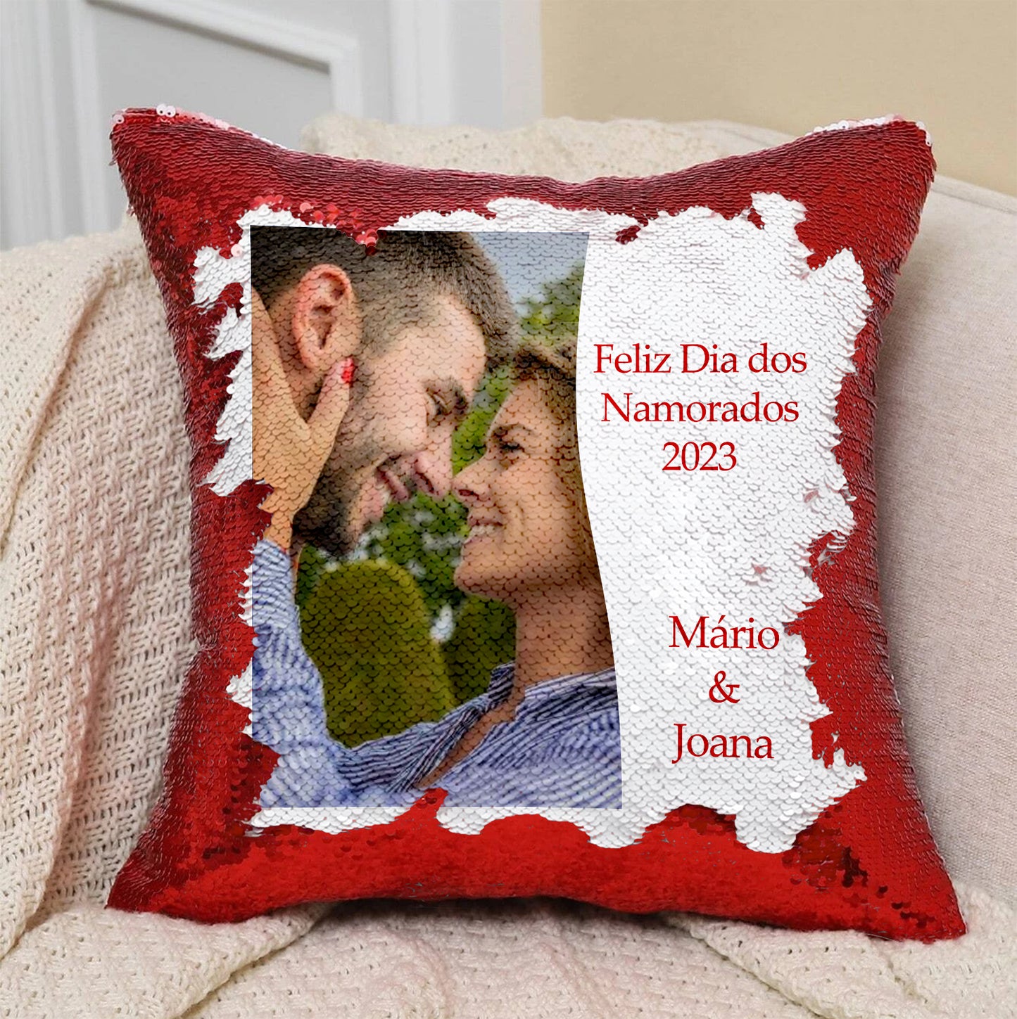 Almofada lantejoulas "Feliz Dia dos Namorados 2023"