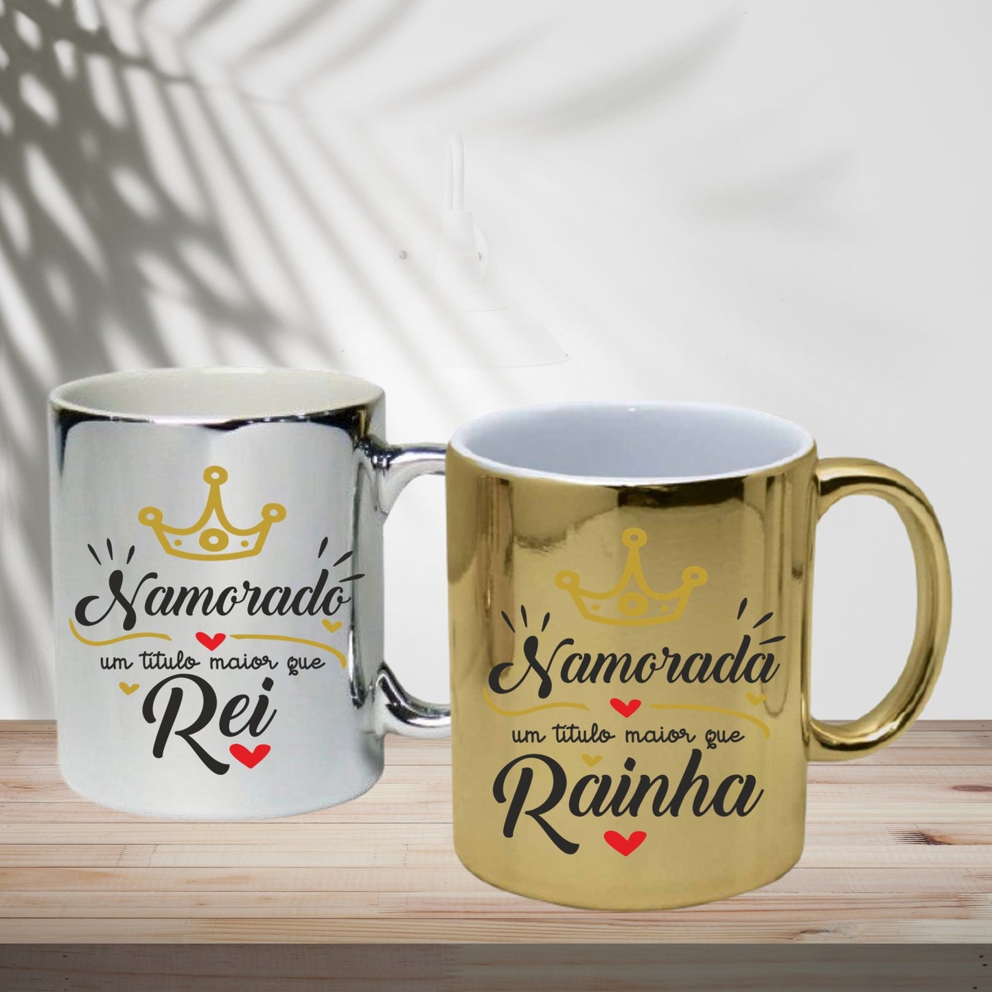 Caneca cromada "Namorada(o) um título maior que Rainha (Rei)"