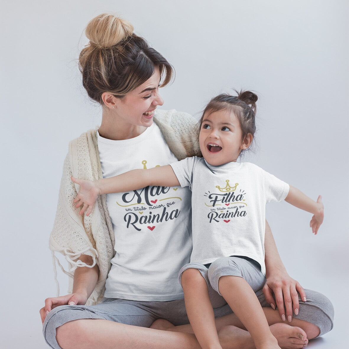 T-shirt "Mãe um título maior que rainha"