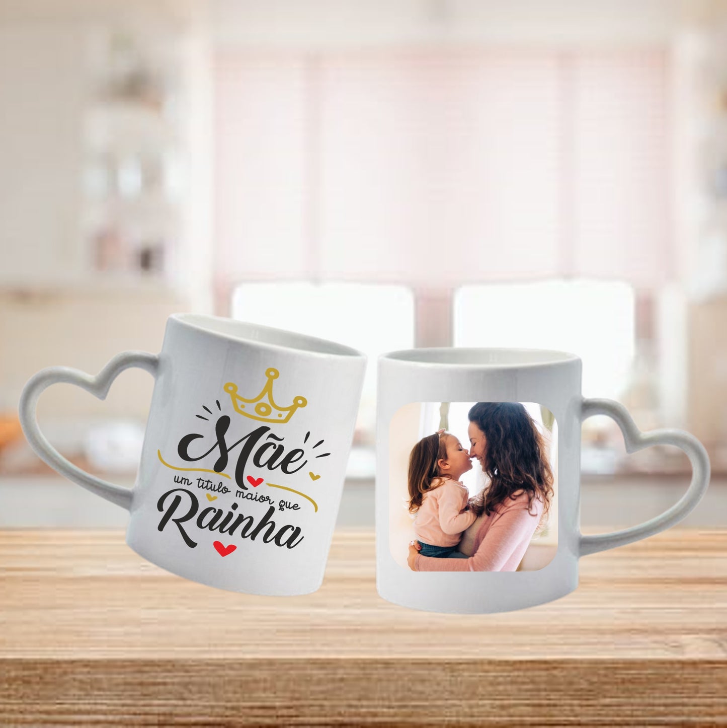 Caneca pega coração "Mãe um título maior que rainha"